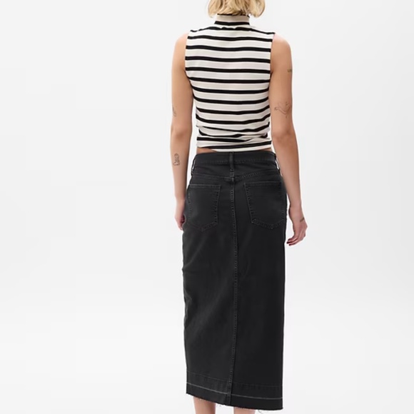 NEW WITH TAGS Black Denim Midi Skirt - Picture 2 of 4